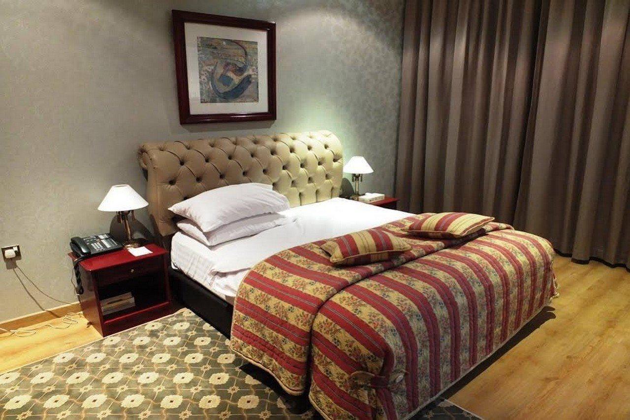 Al Bustan Hotel Doha Eksteriør billede