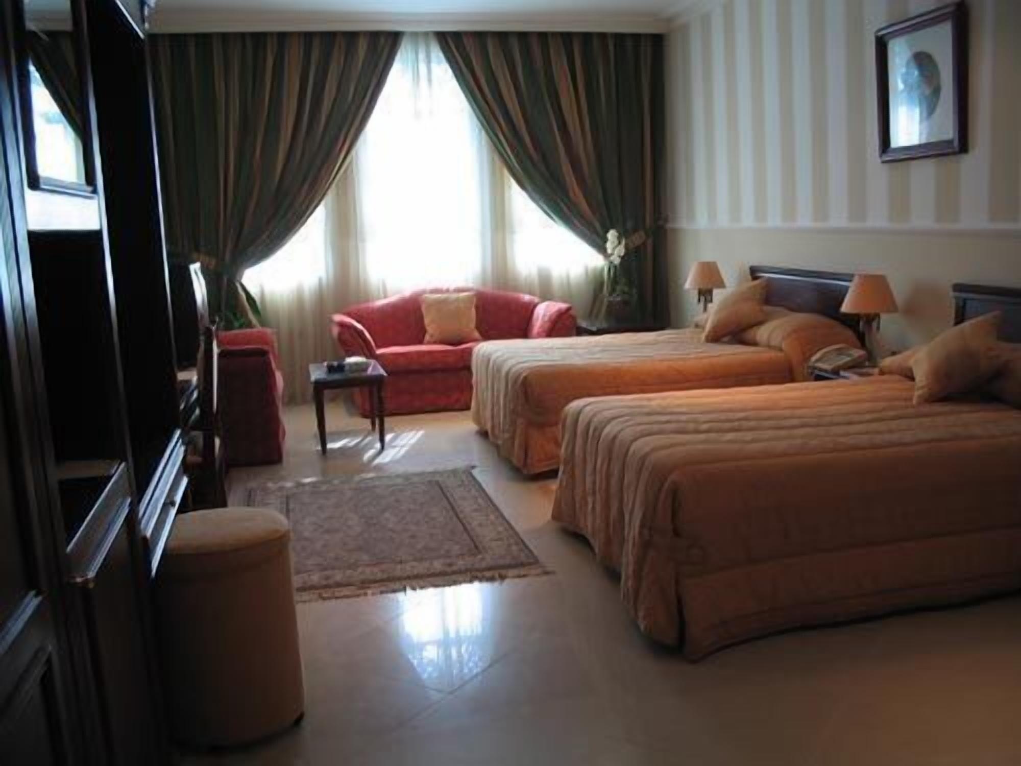 Al Bustan Hotel Doha Eksteriør billede